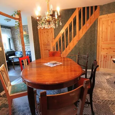 Wohlfuehlferienhaus Berlin- Wellness, Pool Beheizt, Sauna, Spielplatz *