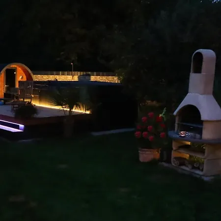 Wohlfuehlferienhaus Berlin- Wellness, Pool Beheizt, Sauna, Spielplatz *