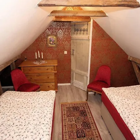 Wohlfuehlferienhaus Berlin- Wellness, Pool Beheizt, Sauna, Spielplatz Дом отдыха *
