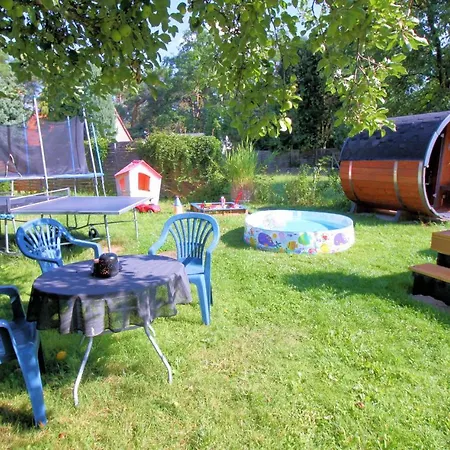 Wohlfuehlferienhaus Berlin- Wellness, Pool Beheizt, Sauna, Spielplatz *